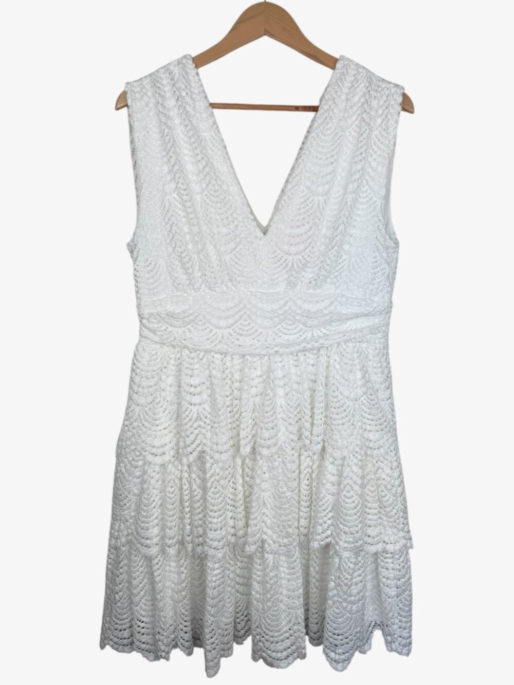 LILLY PULITZER Faye Scalloped Lace Tired Ruffle Dress - White - Size L